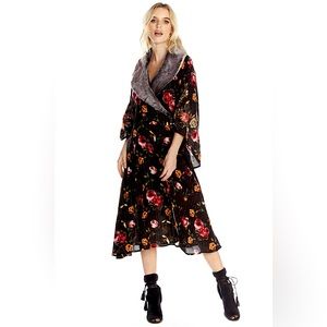 Aratta Charlene Princess Of Monaco Kimono Dress (Faux Fur Collar not included)